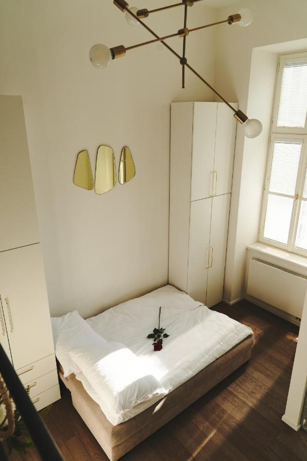 Royal Opletalova Apartment Прага Экстерьер фото